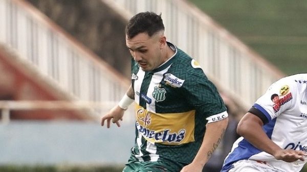 Jogador do Uberlndia em campo (foto: Welton Neves/Uberlndia)
