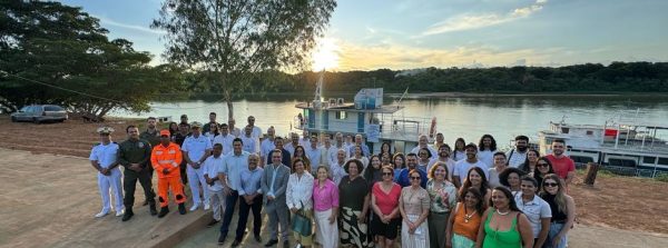 Unimontes lança barco-laboratório para monitorar qualidade da água do Rio São Francisco