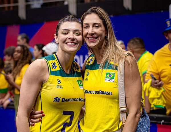 Vôlei: Carol Gattaz é confirmada na Olimpíada, mas não para jogar