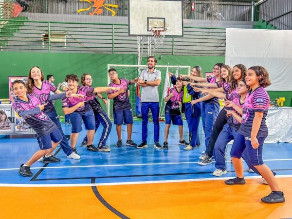 Prefeito de Ipatinga sanciona projeto  de lei sugerido por alunos do SESI