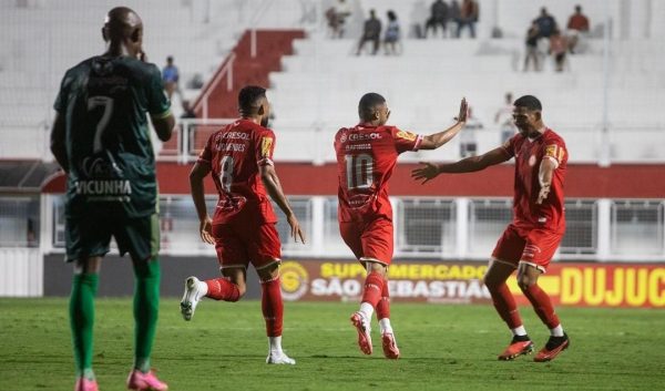 Tombense fez 3 a 0 no Floresta (foto: Victor Souza/Tombense Futebol Clube)