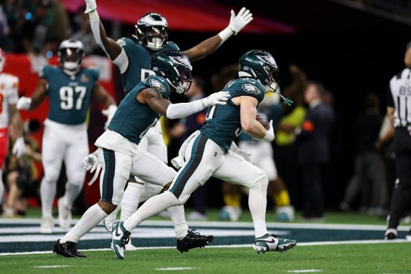 Jogadores do Philadelphia Eagles no Super Bowl (foto: Divulgao / NFL)