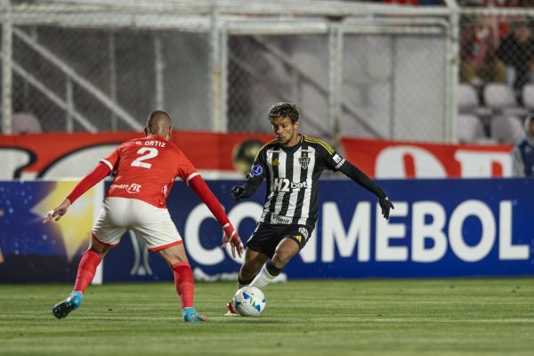 Lance do jogo entre Cienciano e Atltico pela Copa Sul-Americana (foto: Pedro Souza / Atltico )