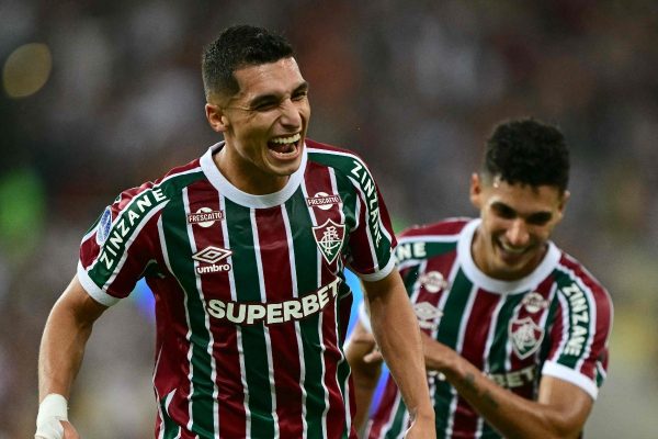 Jogadores do Fluminense comemoram gol no Maracan (foto: Pablo PORCIUNCULA / AFP)