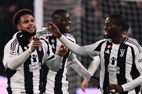 Jogadores da Juventus comemoram gol (foto: Marco BERTORELLO/AFP - 11/2/2025)