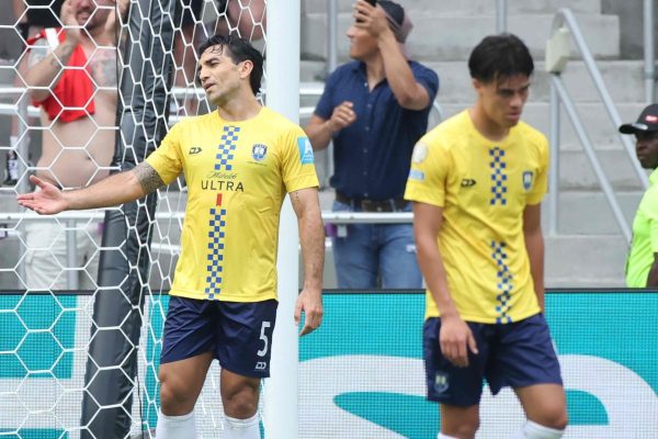 Auckland City  um dos times que j est eliminado no Mundial de Clubes (foto: ALEX GRIMM/AFP)