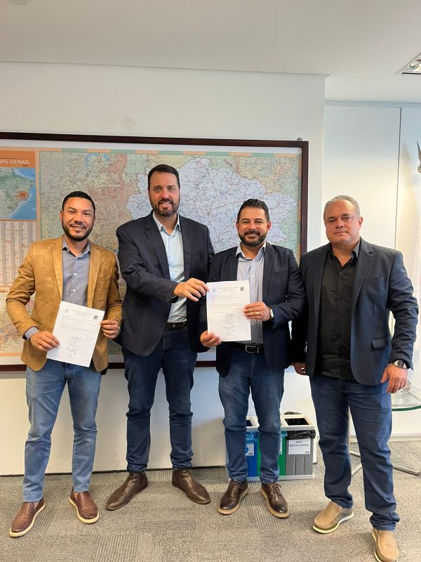 Prefeito Bruno Morato se reúne com diretor do DER e solicita recapeamento da MG-232 » Portal MaisVip