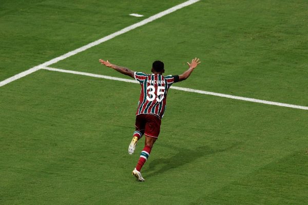 Hrcules, volante do Fluminense (foto: AFP)