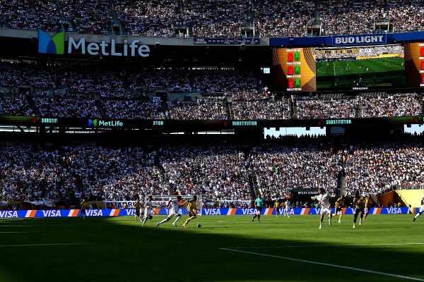 Real Madrid e Borussia em jogo do Mundial de Clubes (foto: AFP)
