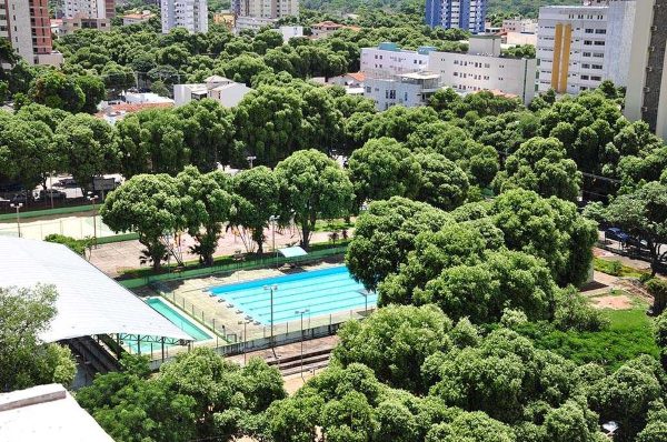 Praça de Esportes oferece aulas de vôlei gratuitas; veja como participar | Vales de Minas Gerais