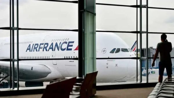 Air France-KLM reduz prejuízo e supera expectativa de receita no 1º trimestre