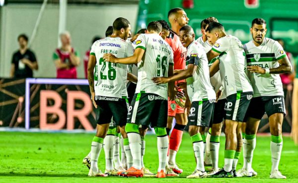 Amrica em jogo pela Srie B do Brasileiro (foto: Mouro Panda / Amrica)