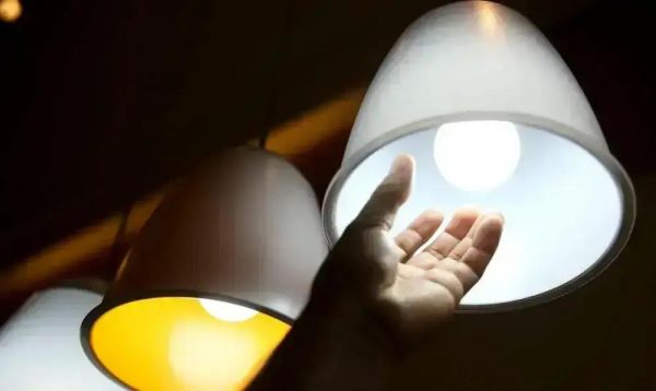 Aneel anuncia bandeira vermelha nas tarifas de energia para julho