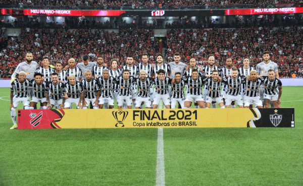 O elenco multicampeo pelo Atltico em 2021 na final da Copa do Brasil, contra o Athletico-PR (foto: Ramon Lisboa/EM/D.A Press)