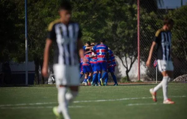 Atlético amarga derrota para o Fortaleza e enfrenta crise no Brasileiro Sub-20