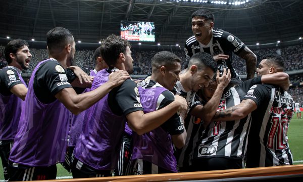 Jogadores do Atltico comemoram gol na Arena MRV (foto: Pedro Souza/Atltico)