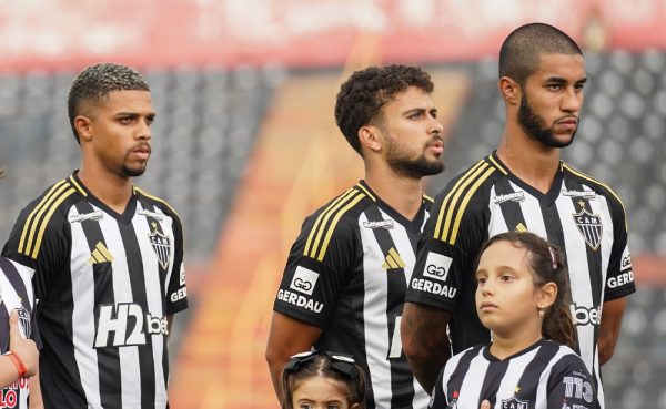 Jovens do Atltico antes de duelo contra o Pouso Alegre pelo Mineiro (foto: Daniela Veiga/Atltico)