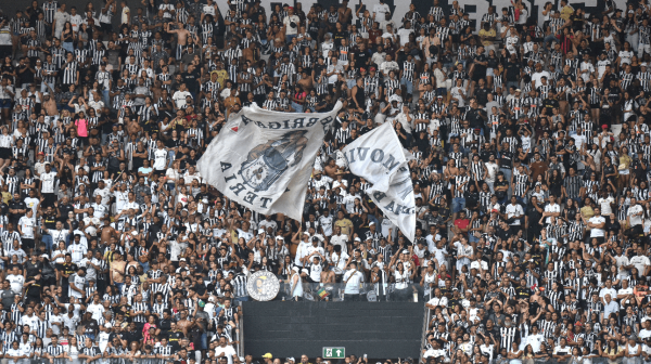 Torcedores do Atltico na Arena MRV (foto: Ramon Lisboa/EM/D.A Press)