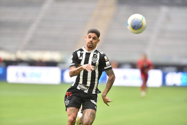 Rubens em ao pelo Atltico no ltimo jogo sem pblico na Arena MRV (foto: Ramon Lisboa/EM/D.A. Press)
