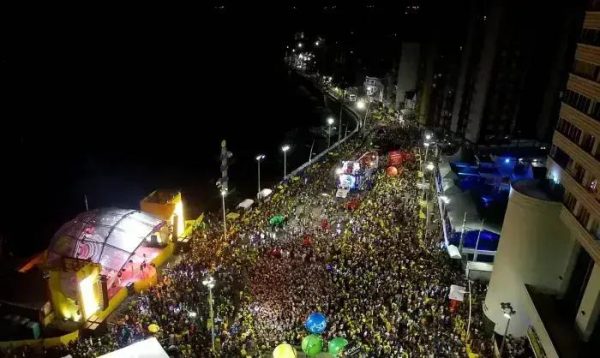 Aumento da Permanência de Turistas em Salvador Após o Carnaval