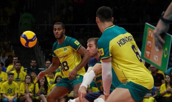 Brasil vence Itália no vôlei e está na Olimpíada de Paris