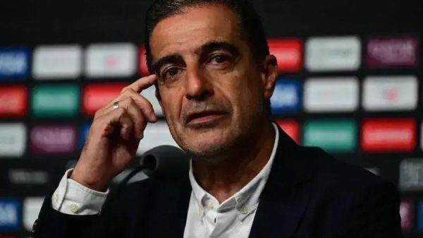 Botafogo anuncia saída do técnico Renato Paiva após eliminação no Mundial de Clubes