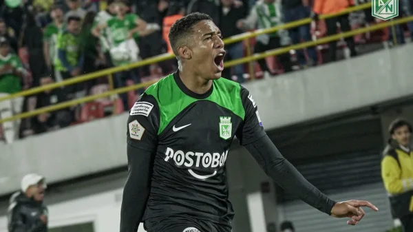 Torcida do Atlético Nacional reage à saída de Palacios ao Galo