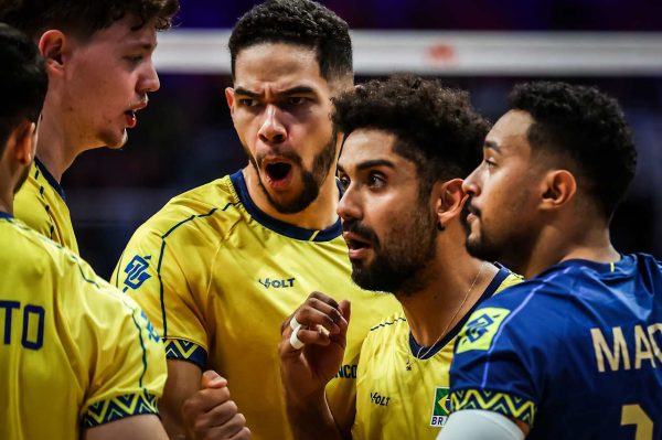 Seleo Brasileira comemora ponto na Liga das Naes Masculina de Vlei (foto: Divulgao/FIVB)