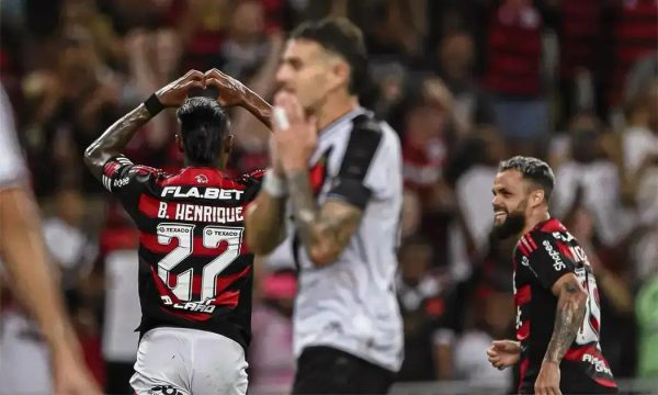 Bruno Henrique em duelo contra o Vasco