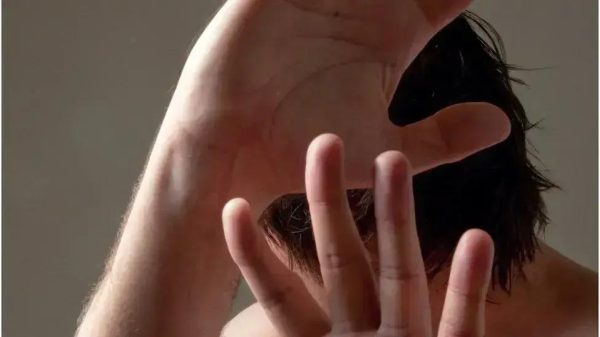 Brutal agressão em Ipatinga: homem é espancado por suspeita de furto de drogas