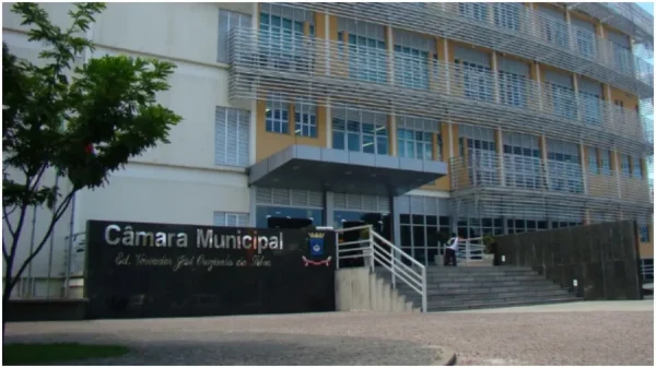 Câmara aprova reajuste para profissionais da educação de Ipatinga
