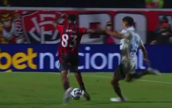 Falta de Eduardo em Jamerson (foto: Reproduo/Premiere)