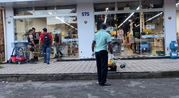 Homem é morto a tiros em supermercado de Ipatinga | Vales de Minas Gerais