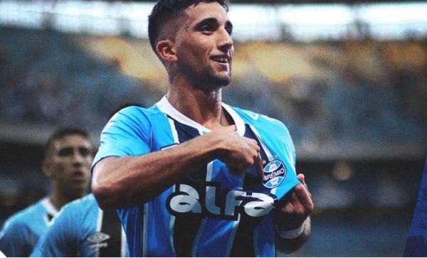 Cristian Oliveira marcou o gol da vitria do Grmio sobre o Santos pelo Brasileiro (foto: Reproduo/Grmio)
