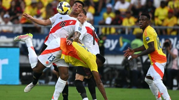 Venezuela e Peru empataram nas Eliminatrias (foto: LUIS ACOSTA/AFP)