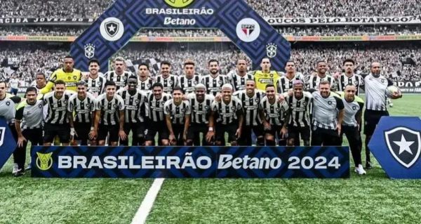 Cruzeiro busca zagueiro campeão da Libertadores