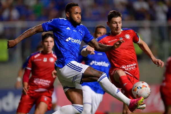 Cruzeiro vence o Unión La Calera no Horto e avança de fase na Sul-Americana