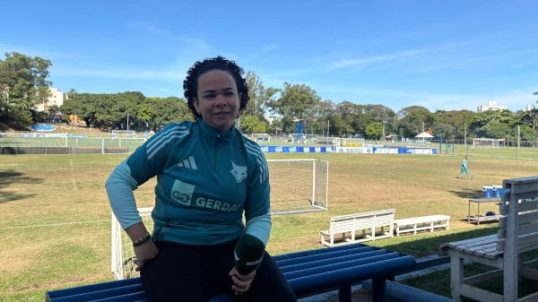 Brbara Fonseca, diretora de futebol feminino do Cruzeiro, em entrevista ao No Ataque (foto: Sofia Cunha/No Ataque)
