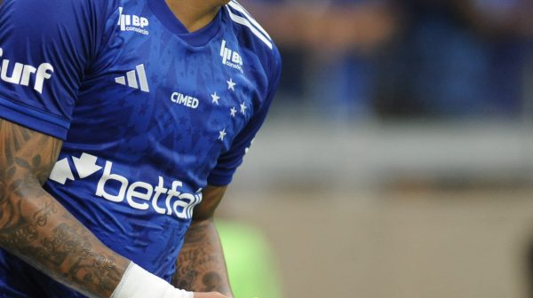 Camisa do Cruzeiro 2024/25 (foto: Alexandre Guzanshe/EM/D.A Press)