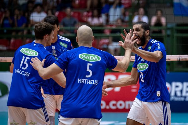 Cruzeiro joga contra o Suzano neste domingo (23/3) (foto: Agncia i7/Sada Cruzeiro)