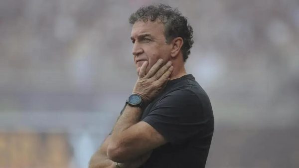 Cuca comenta proposta do Fortaleza e futuro de Deyverson no Atlético-MG