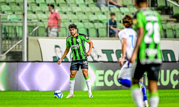 Daniel Borges em jogo da Srie B (foto: Mouro Panda/Amrica)