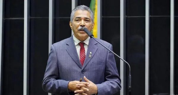Deputado Leonardo Monteiro propõe Hospital-Dia para o Vale do Aço