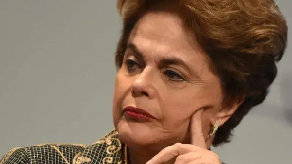 Desafios e Controvérsias no Mandato de Dilma no Banco dos Brics