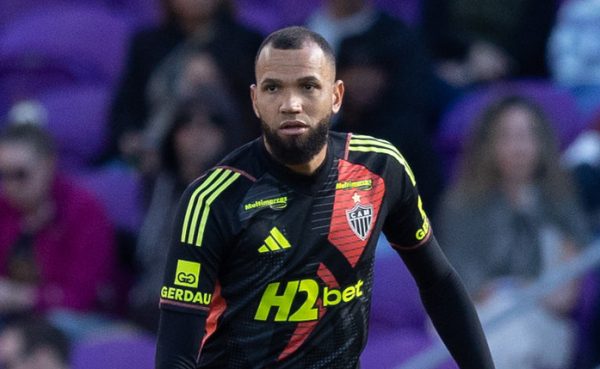 Everson, goleiro do Atltico, em ao contra o Orlando City (foto: Pedro Souza/Atltico)