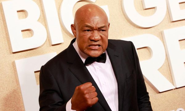 George Foreman, lenda do boxe mundial, morreu aos 76 anos (foto: Michael Tran / AFP)