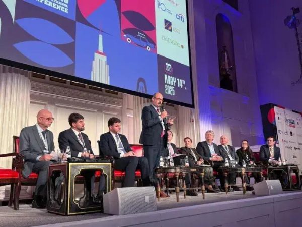 Governo de Minas apresenta biocombustíveis como solução para emissões em Nova Iorque