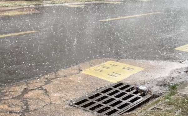 Inmet emite alerta de perigo de tempestade e queda de granizo para 139 cidades do Leste de Minas Gerais; veja lista