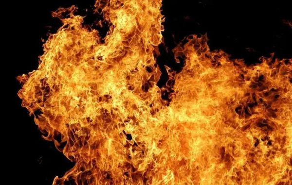Homem é preso após incêndio na própria casa com família em BH