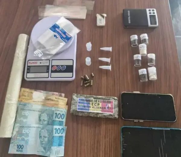 Homem é preso em Naque ao receber drogas pelos Correios